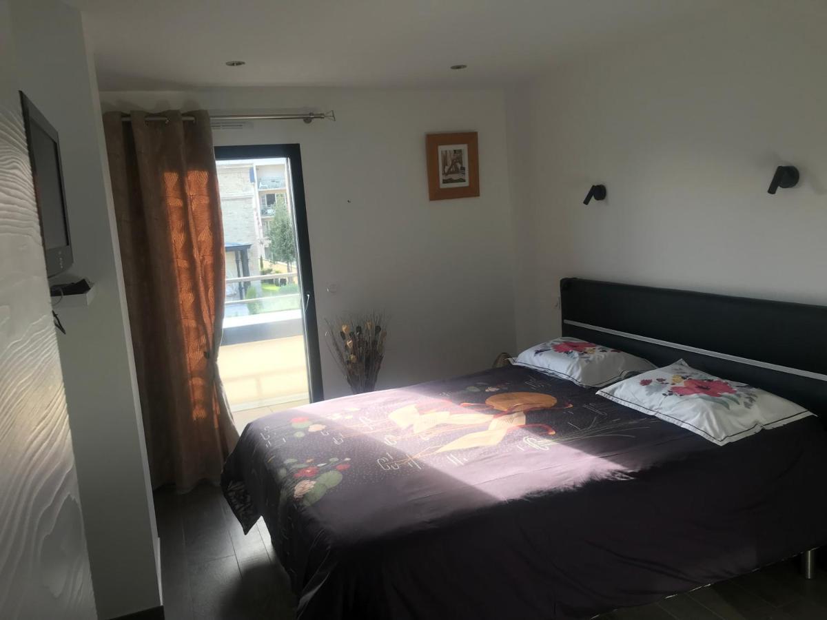 Aux Gres Des Vagues Appartement Lion-sur-Mer Buitenkant foto